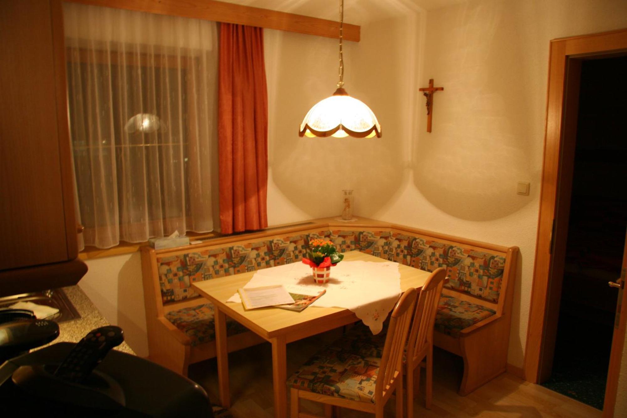 Haus Alpina Hotel Kaunertal Eksteriør billede