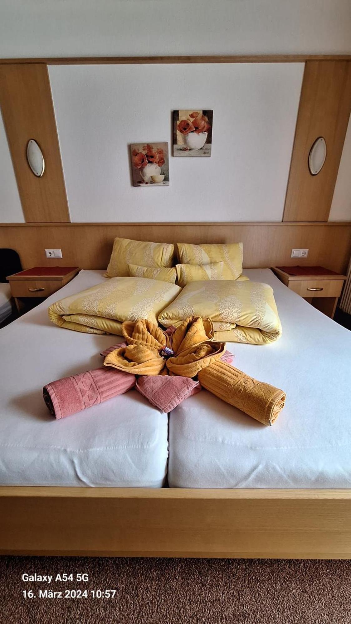 Haus Alpina Hotel Kaunertal Eksteriør billede