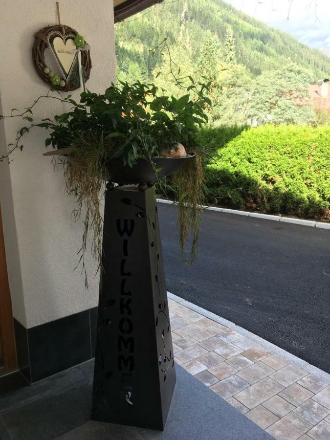 Haus Alpina Hotel Kaunertal Eksteriør billede